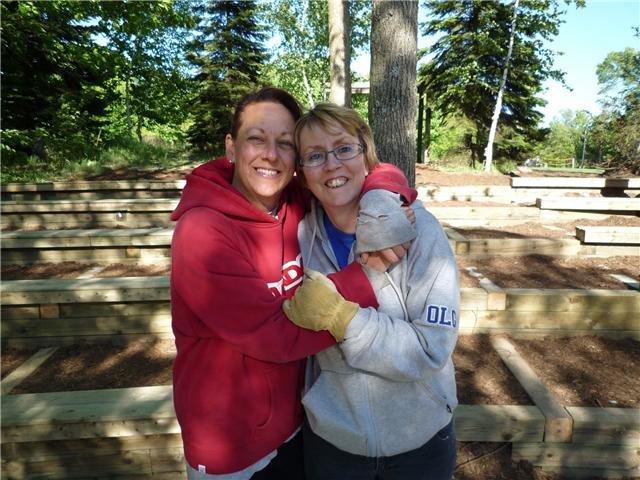 Sue and her childhood friend Karen Anderson on one of the Volunteer Builders projects