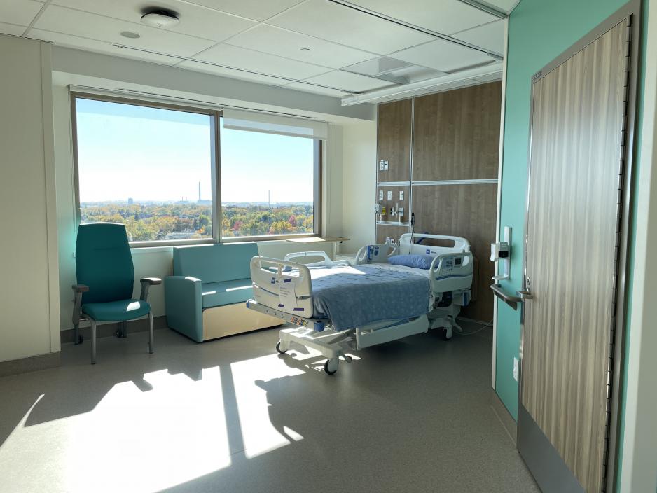 Interior shot of an inpatient room in the new Ken and Marilyn Thomson Patient Care Centre