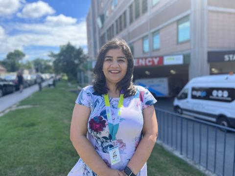 Navjot Kaur standing outside of MGH emergency department